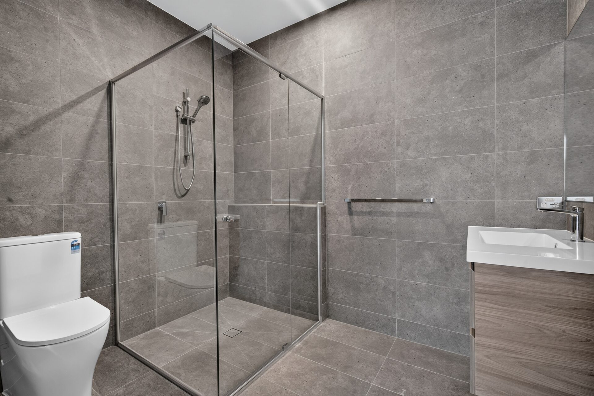 Ensuite bathroom